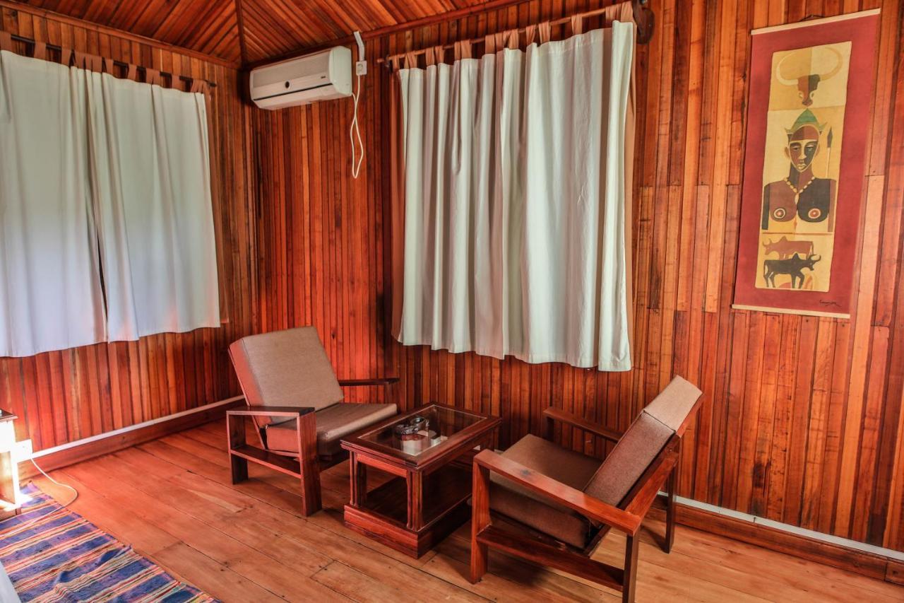 Olympe De Bemaraha Hotel Bekopaka Eksteriør billede